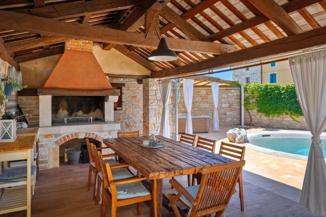 Family Villa Elizabeta With Pool In Umag Cepljani Exteriér fotografie